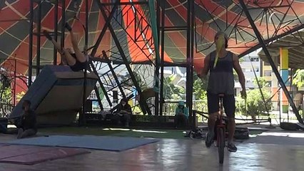 Teatro "en carne y hueso" en pandemia: la cultura se reactiva en Venezuela