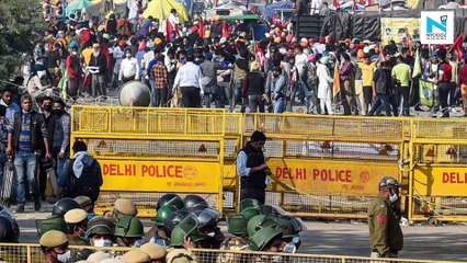 Akshay Kumar, Karan Johar and other celebs urge all to stay united in turbulent times