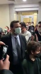 Gözaltına alınan 51 öğrencinin hepsi serbest bırakıldı; avukatlar ve öğrenciler adliyede böyle alkışlandı