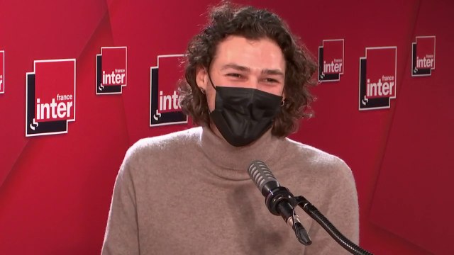 On passe des heures en coulisses assis par terre, à regarder les autres danser, c'est très frustrant (Hugo Marchand)