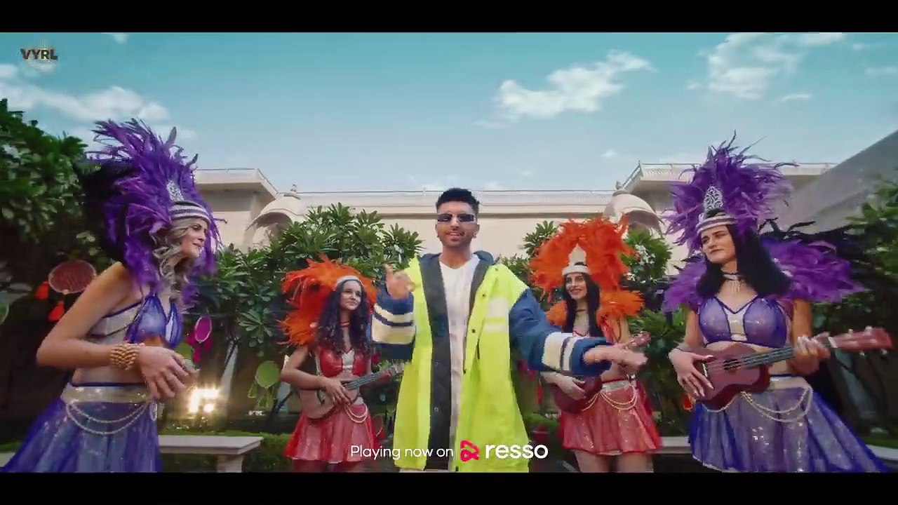 Faraar (Official Video) Akull _ Avneet Kaur _ Mellow D _ VYRL Originals _ New Song 2021(720P_HD)