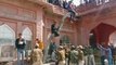 जोधपुर के जयनारायण व्यास विवि में पुलिस ने छात्रों को दौड़ा-दौड़ाकर पीटा, देखें वीडियो