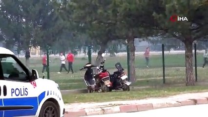 Ekip arabasını görenler kaçacak yer aradı