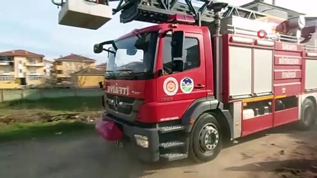 Yangına Uykuda Yakalanan Aile Komşuları Sayesinde Ölümden Döndü
