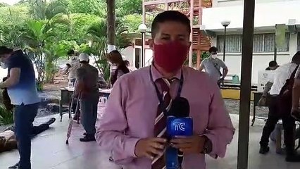 Hombre cayó al suelo mientras ejercía su derecho al voto en Manabí