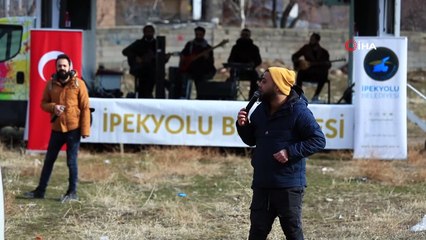 İpekyolu Belediyesinden sokak konseri