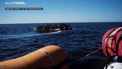 Download Video: I 422 migranti a bordo della Ocean Viking pronti a sbarcare ad Augusta