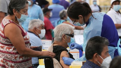 Chile starts mass COVID-19 vaccination drive