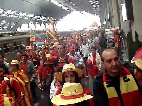 USAP / CLERMONT FINALE 2009 ( arrivée des supporters )