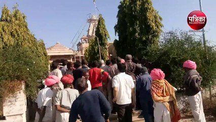 Descargar video: VIDEO : चोरों ने एक ही रात में दो मंदिरों व तीन मकानों के ताले तोड़, चोरी की वारदात को दिया अंजाम