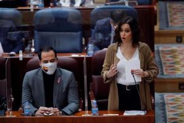 Los papeles de Bárcenas, en la Asamblea: "Sea fuerte, señora Ayuso"
