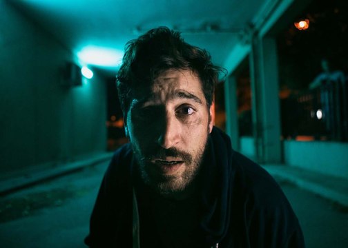 La bande-annonce intense et immersive de Caïd , nouvelle série française de Netflix