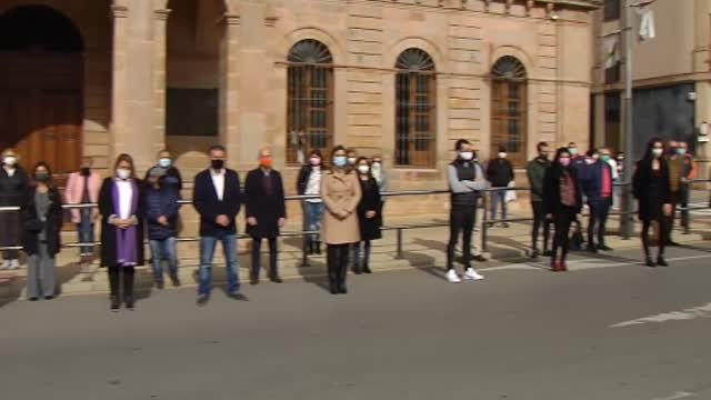 Concentración de repulsa por la mujer asesinada en Linares a manos de un vecino del pueblo