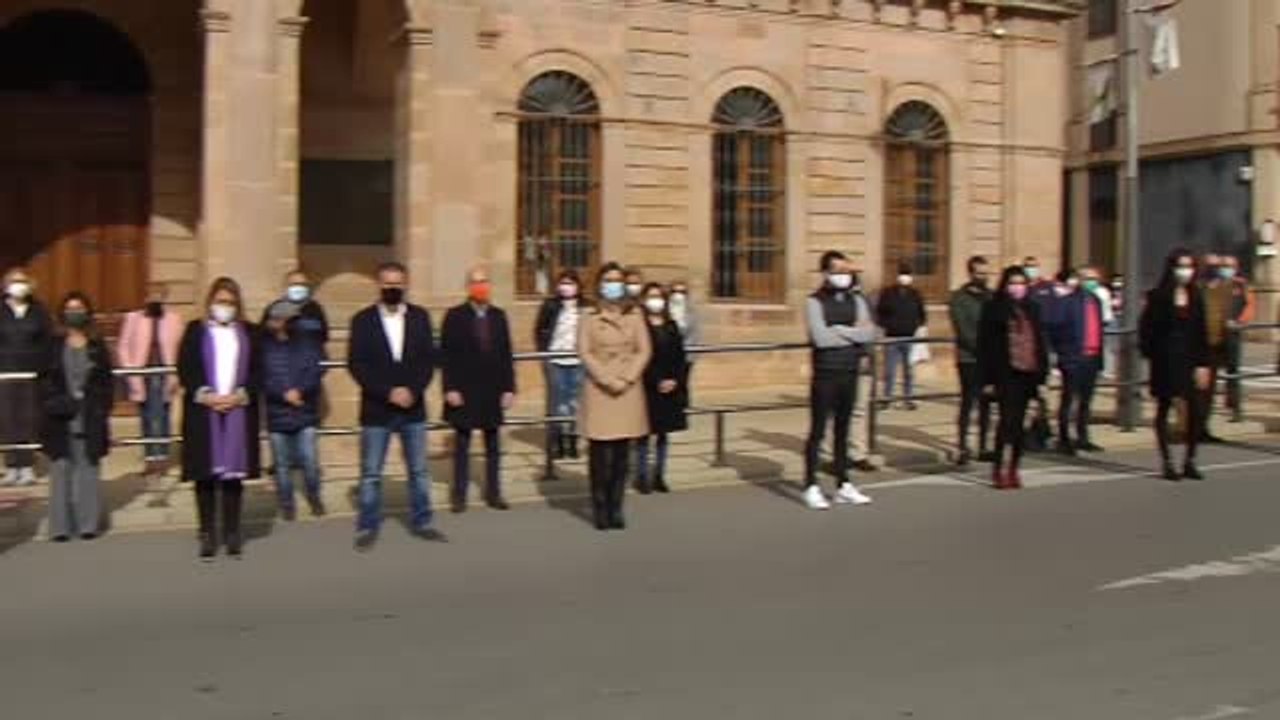 Concentración de repulsa por la mujer asesinada en Linares a manos de un vecino del pueblo