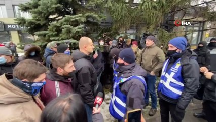 - Ukrayna’da Rus yanlısı televizyon kanalının kapatılması için protesto