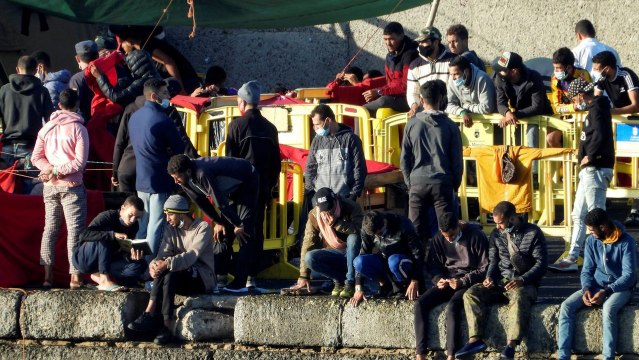 ¡TREMENDO! 25MIL INMIGRANTES ILEGALES HAN LLEGADO A LAS ISLAS CANARIAS DURANTE LOS ULTIMOS 13 MESES