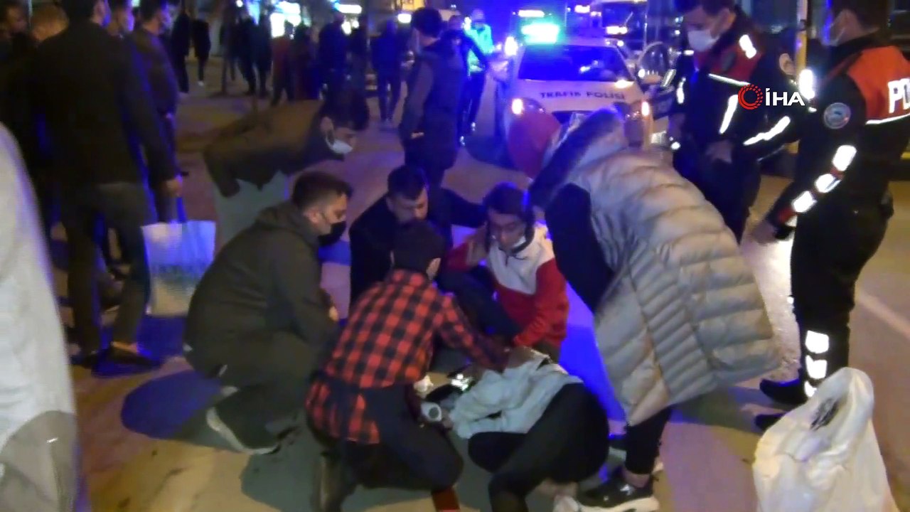 Kazada yaralanan kız gözyaşlarına boğuldu, kalabalık koronavirüsü unuttu