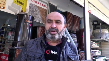 Yağmurda Islanan Kağıt Toplayıcısına Montunu Veren Vatandaş Konuştu