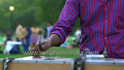 Bioscope wallah at India Gate_ Odd Jobs in India