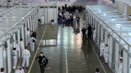 Σερβία: Η χώρα που οδηγεί την κούρσα των εμβολιασμών