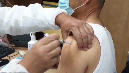 [나이트포커스] "화이자 백신 맞았습니다" 이스라엘 교민 접종 후기 / YTN
