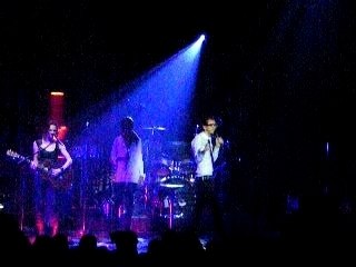 Le publique de willem chante bien :-)