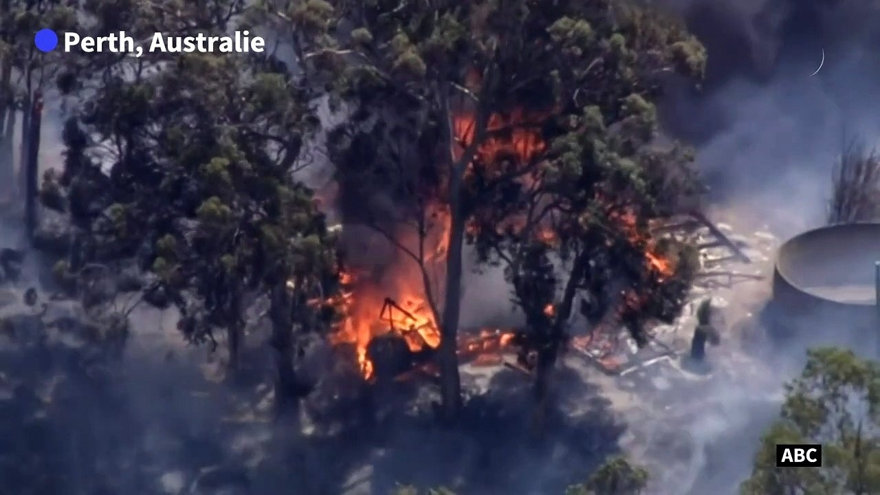 Australie: la progression des feux près de Pert...