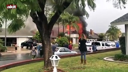 ABD'de uçak evin üzerine düştü! Çok sayıda ölü var