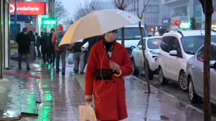 Vatandaşlar kar yağışına hazırlıksız yakalandı
