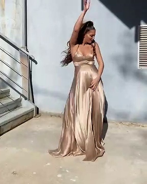 Κατερίνα Στικούδη: Χορεύει πιο sexy από ποτέ και μας... τρελαίνει! (video)