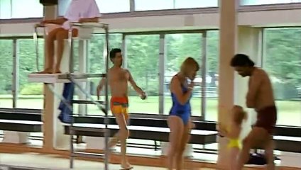 DIVE Mr Bean!   Funny Clips   Mr Bean Official