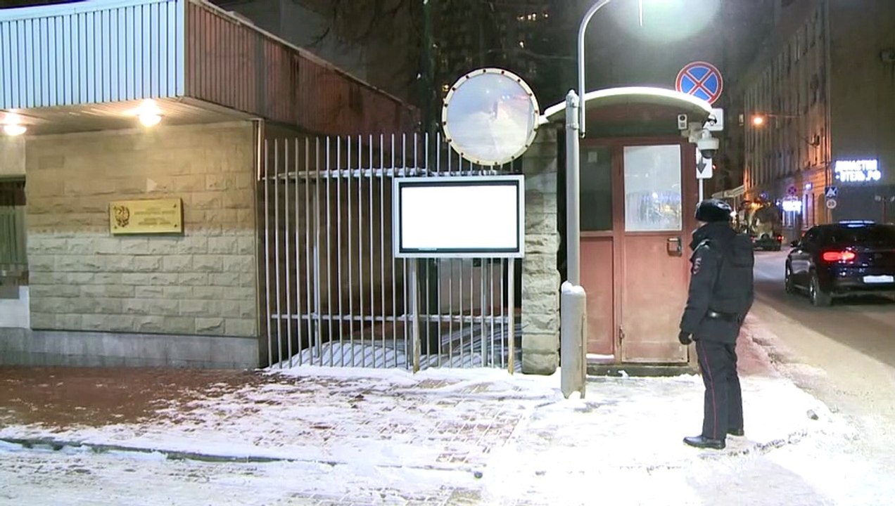 Des diplomates européeens expulsés de Russie,Macron et Merkel font bloc