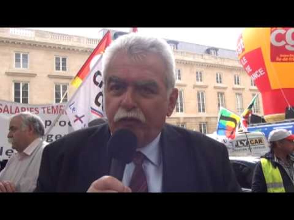 André Chassaigne explique le projet de loi contre les licenciements boursiers