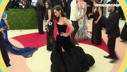 The Weeknd REVEALS Meaning Of Face Transformation & Bandages Ahead Of Superbowl!