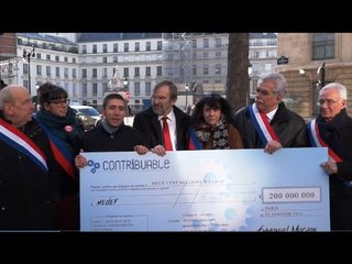 Députés et militants communistes mobilisés contre l'article 34 de la loi Macron