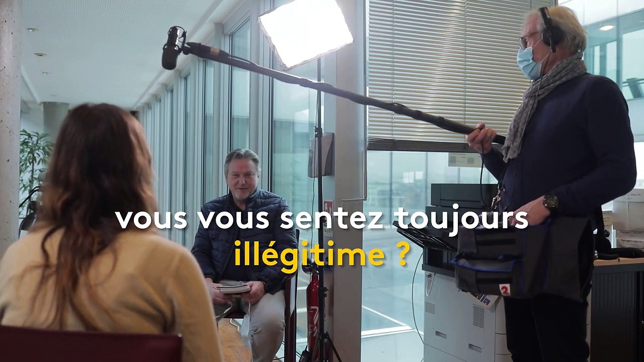 Portrait : "Illégitime", le parcours de Nesrine Slaoui, journaliste issue d'un milieu modeste