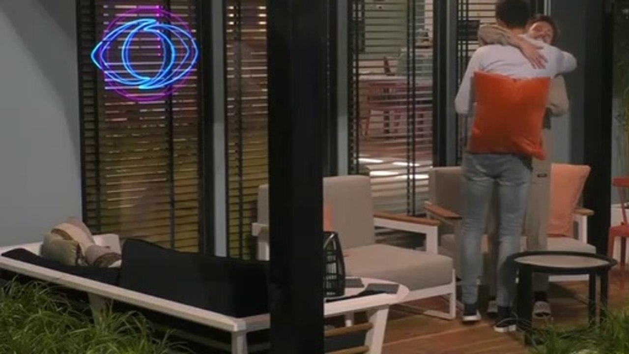 Michel spreekt Jerrel aan - 5 februari 2021.