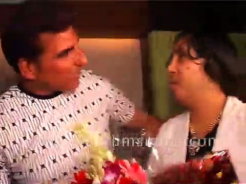 Bollywood celebrities at Mika Singh's birthday bash_ Sunil Shetty, Rohit Roy, Dolly Bindra