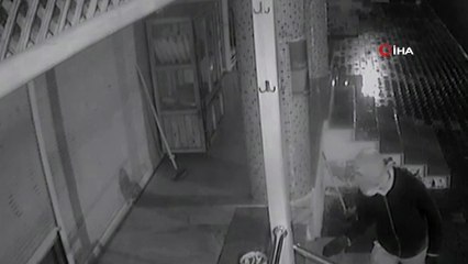 Kar maskeli market hırsızları kamerada