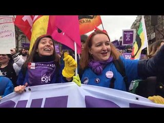 60 000 personnes manifestent pour les droits des femmes