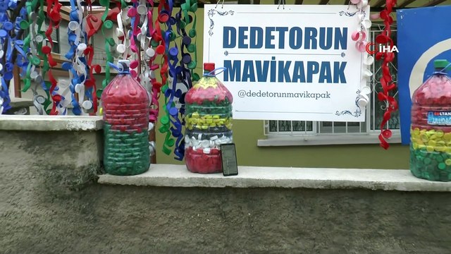 Mavi kapaklarla tekerlekli sandalye temin edip, yardım yapıyorlardı...Hayırsever 'dede-torun' dolandırıcı kurbanı oldu