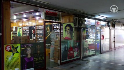 Kağıt toplayıcısı baba 4 engelli çocuğuna bakmak için mücadele veriyor