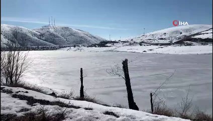 Donan gölde bisikletiyle böyle yürüdü