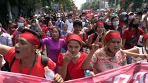 Proteste gegen Putsch in Myanmar: 