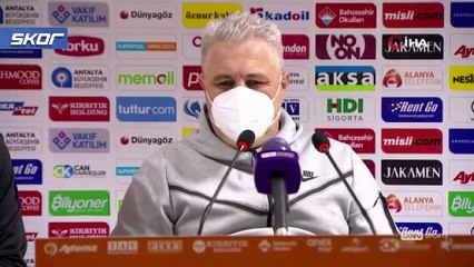 Video herunterladen: Marius Sumudica: “Takımım fiziksel olarak çok iyi durumda değil”