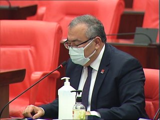 AKP iktidarı, istihdam sağlayıcı yatırımlar yerine Aydın'da sadece Millet Bahçesi açıyor. Vatandaşın içtiği çayın parasını ödeyecek gücü yok! Aydınımız devlet yatırımları konusunda 81 il içinde 77. sırada. Aydınlı hemşerilerim ilk seçimde hesabını soracak