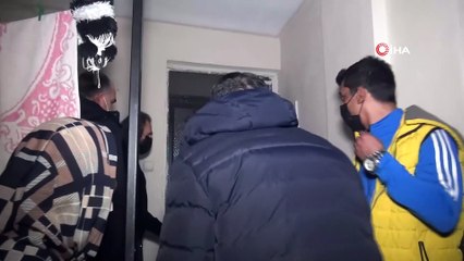 Para meselesi yüzünden tartıştığı arkadaşını tabancayla yaraladı