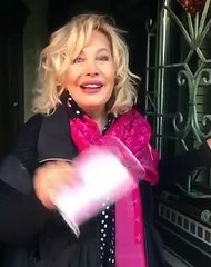 Emel Sayın koronavirüs aşısı yaptırdı