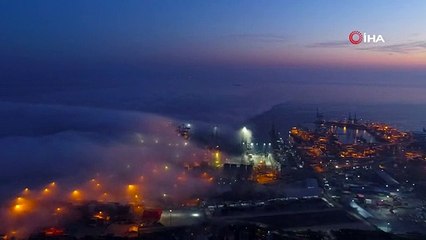 Deniz üzerinde sis bulutu böyle görüntülendi