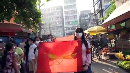 Μιανμάρ: Πολίτες διαδηλώνουν κατά της χούντας